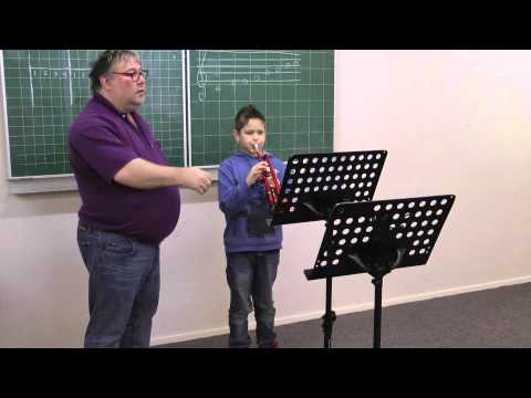 Trompetles van Ron | Frans krijgt Trompetles!