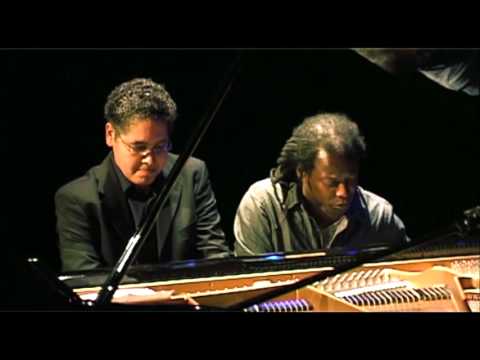 Gustavo Corrales Romero and Ramón Valle play Ignacio Cervantes' Los muñecos