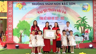 Đồng chí Hoàng Mạnh Hùng, Phó Bí thư Thành ủy, Chủ tịch UBND thành phố đến chúc mừng, tặng quà cho các cháu thiếu nhi tại trường Mầm non Bắc Sơn nhân dịp Quốc tế thiếu nhi 1-6