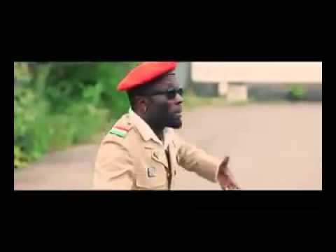 Youss band dans c'est quoi ton probl�me