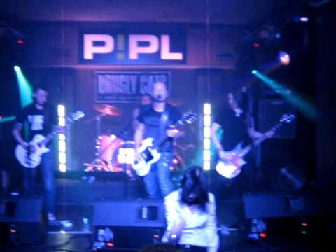 Drugly Cats - Чичолина курит! (Live in Moscow, club PiPL, 19.02.2011)