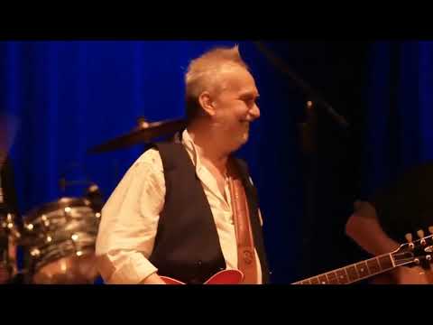 David Lebon. Mundo Agradable. Ft: Ricardo Mollo