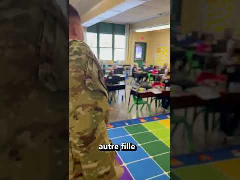 Il Est Rentré De L'Armée Pour Surprendre Ses Filles À L'École
