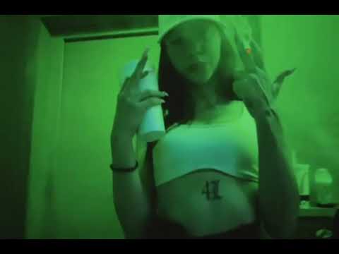 SAPO BULLY IN STUDIO SPOILERA UNA CANZONE