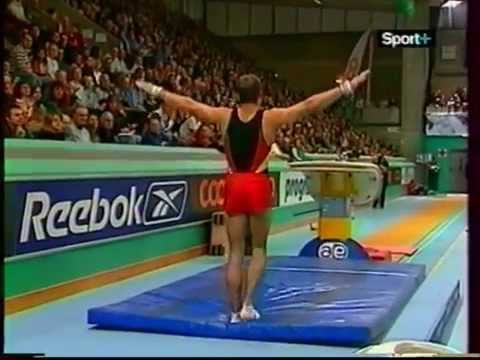 Sven KWIATKOWSKI (GER) vault - 2004 Swiss Cup