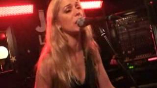 Alexandra Jardvall - Rockin' In the Free World  (cover live)
