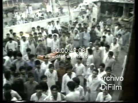 DiFilm - Banned film "International Guerrillas" in England 1990