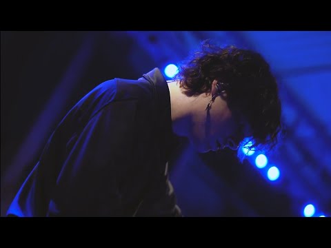 Elias Emanuel  - Poesi om drömmar och Ullevi (Live på Nomad STHLM)