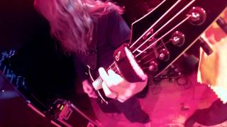 Six Feet Under - Silent Violence live (Ola headstock cam)