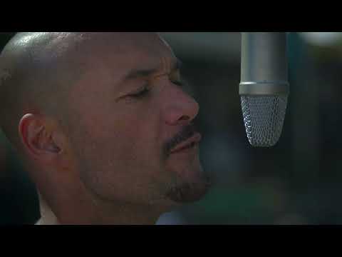 Move The Crowd and Sid Diamond