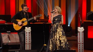 Carrie Underwood – Hate My Heart (Live From The Opry)