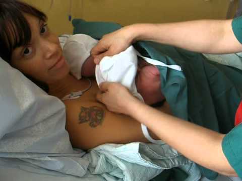 Efter förlossningen. Sam och Elise