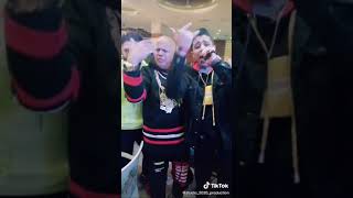 عايز اسافر من هنا حلقولو وعادل شكل لايف