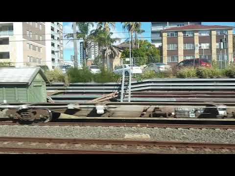 Australian Locomotives - QUBE - T285