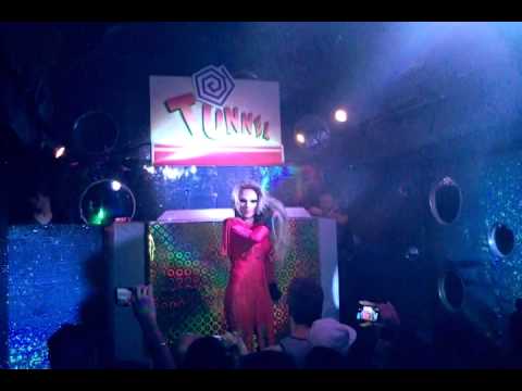 Aghatta Oliver  -Tunnel 17-08-2014