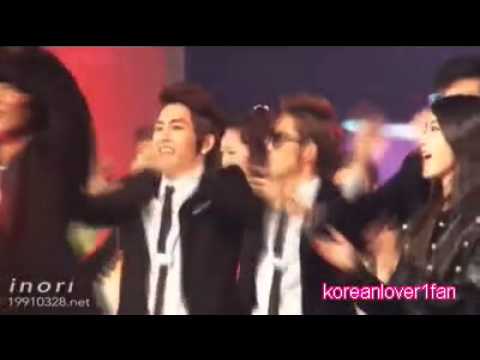 111230 IU&Infinite HOYA KEEP LOOKING AT EACH OTHER!