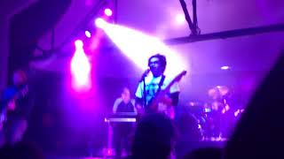 Motion City Soundtrack-Better Open The Door(LIve)