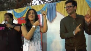 Mahi Gill, Sunil Grover And Ganesh Acharya Celebrate Holi With 200 Kids
