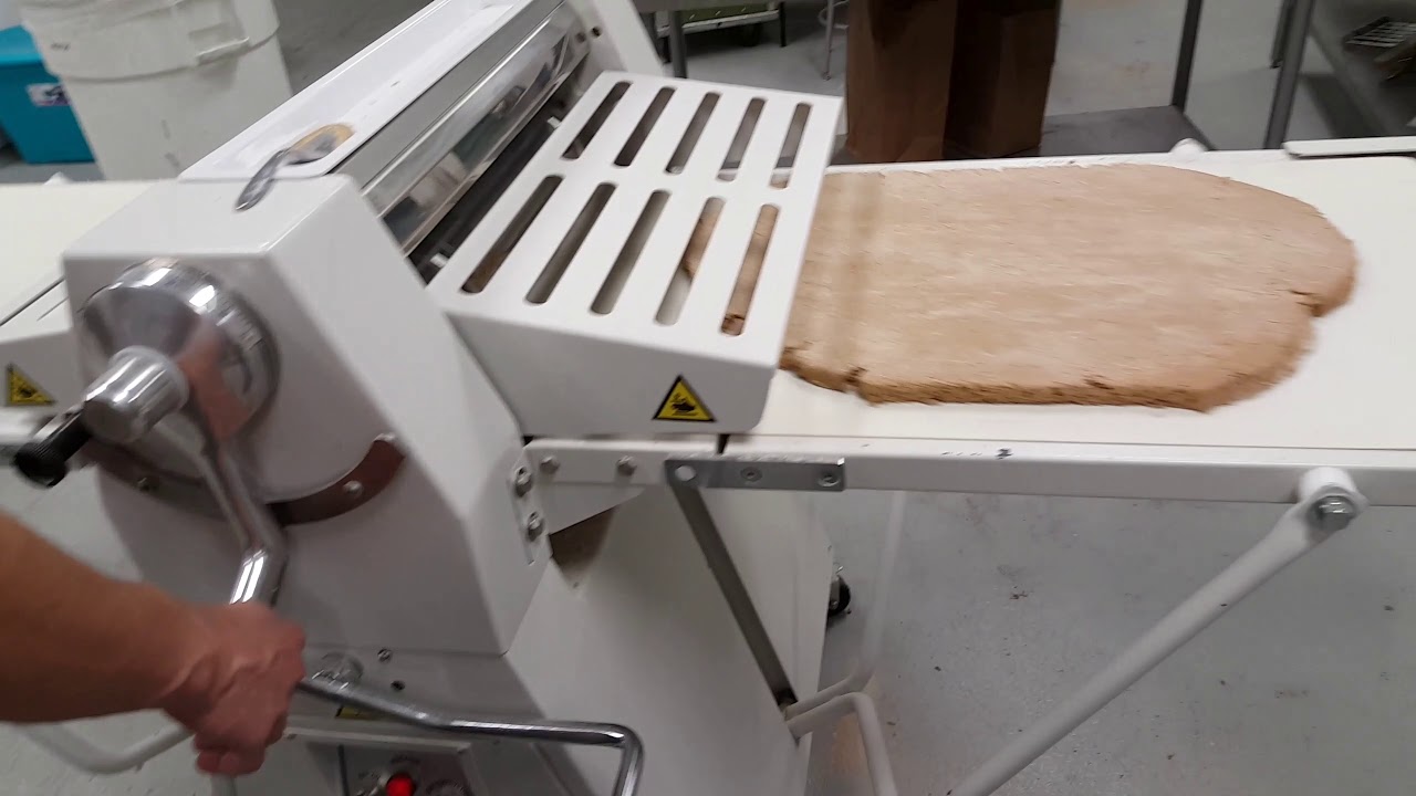 Using the BakeMax Sheeter