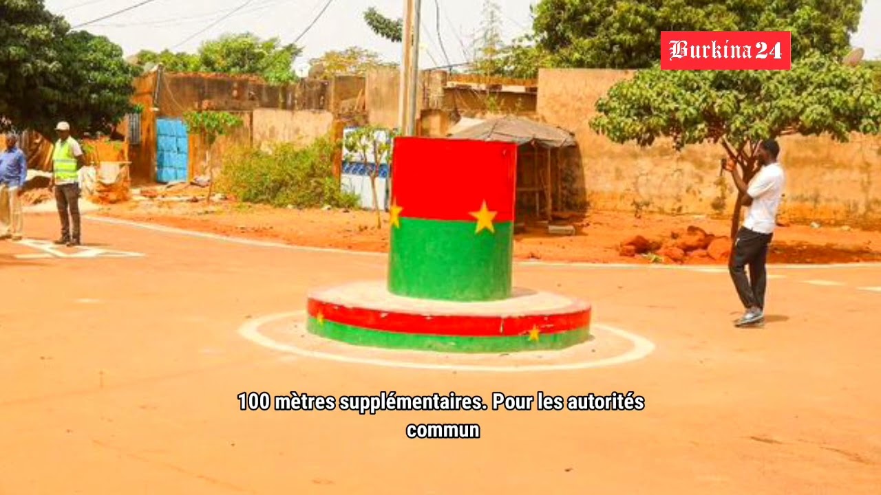 Des opérateurs économiques bitument des rues pour soutenir le développement communautaire