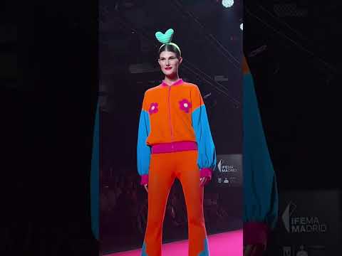 "Toda la Juventud y el Color de Agatha Ruiz en la Semana de la Moda de NYC" #shorts #short #agatha