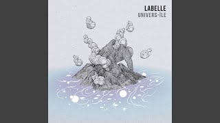 Benoîte (feat. Nathalie Natiembé)