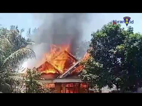 Rumah Kepala Dusun di Bengkulu Utara Terbakar