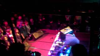 Avey Tare &quot;Slow Words&quot; (New Song) &amp; &quot;3 Umbrellas&quot; @ The New Parish (12/11/11)