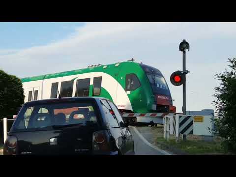 Passaggio a livello n.8 (lato opposto) - Massa Fiscaglia - Via San Pietro