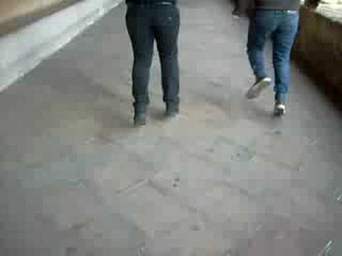 Ambra e Miri saltano..