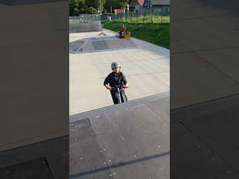 no think front scoot and finger #@Typek #@młody_scooter