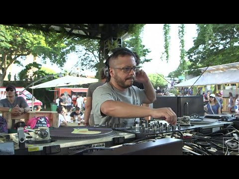 Benjamin Ferreira for Na Manteiga & Red Light Radio @ Dekmantel SP 2017