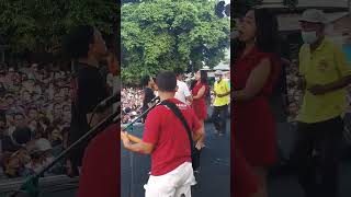 Download lagu Live... Cinta bercabang... Tiara tahta... mp3