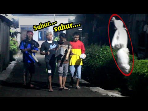 Prank Pocong ~ Ke Orang Bangunin Sahur, Auto Kocar Kacir || Wali Prank