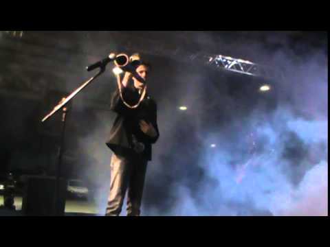 show com Andre da viola..Abertura ao som de Berrante....