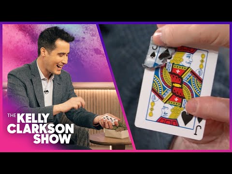 Magician David Kwong Teaches Kelly Clarkson Epic Card Trick