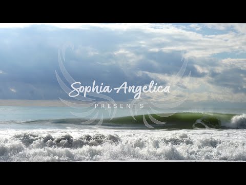 Sophia Angelica - Bajo La Luna Llena (Official Music Video / Video Oficial)