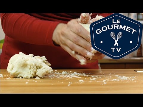 Easy Pie Pastry Recipe (with Lard) - LeGourmetTV
