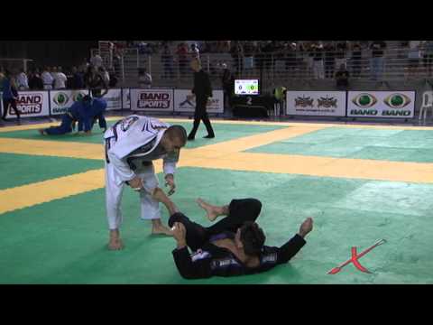 MUNDIAL PROFISSIONAL 2015 - Paulo Miguel x Klaus Candido by X-COMBAT