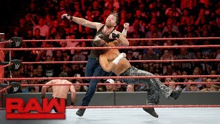 Seth Rollins & Dean Ambrose vs The Hardy Boyz: