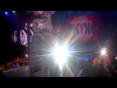 Guinness #ColourfulWorldOfMore All-Star Concert Phyno  Performance 4