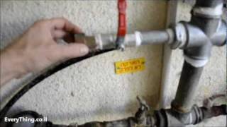 ריאליטי שיפוצים - פרק שלושה עשר - מה קורה עם צנרת המים ?