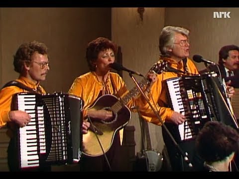 Lis och Per från Danmark framför "Du lille svale"