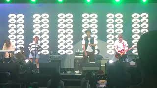 Download lagu The Upstairs - Apakah Aku Berada di Mars atau Mereka Mengundang Orang Mars (Live 20/8/2022) mp3