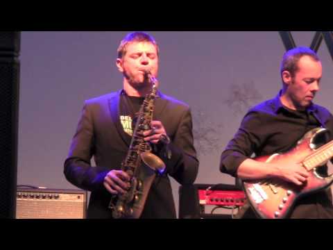 Sunny - Macau.mov Big Small quartet w Gigi