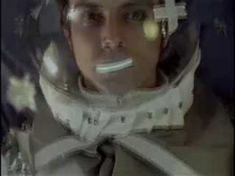 Video thumbnail for A Bailarina e o Astronauta (EP Version)