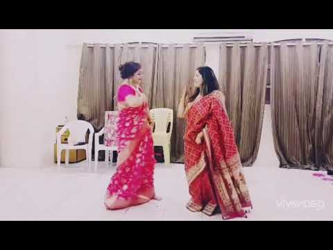 Solah button meri choli  mei