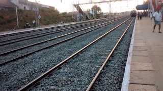 preview picture of video 'Somanur Railway station - Mathiz'