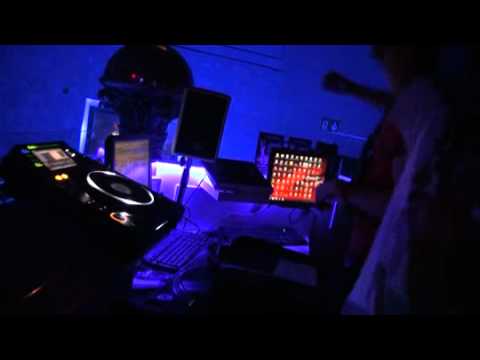 Romàn Cleiss W/ Dan Castro @Network