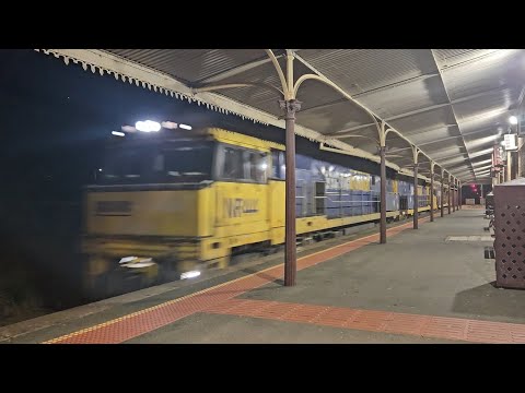 3PM7 PN "Linfox Express #3" (NR44, NR36, NR13), Perth to Melbourne, 2148, 24/10/24, Stawell VIC